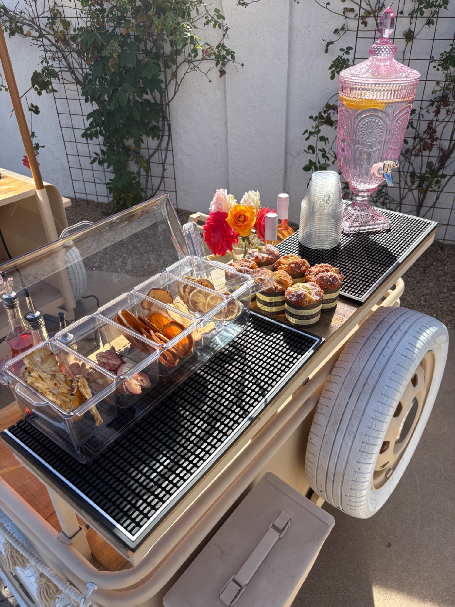 Garnish and drinks detail